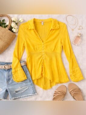 Urban Outfitters Yellow Boho Blouse Open Back Tie Top Flowy Peplum Shirt Size S